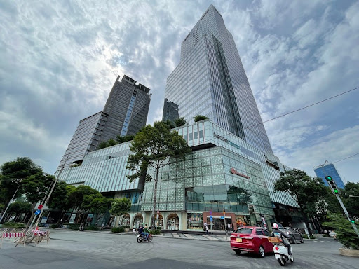Saigon Centre Tower 2 là nơi giao nhau giữa 3 tuyến đường trọng điểm